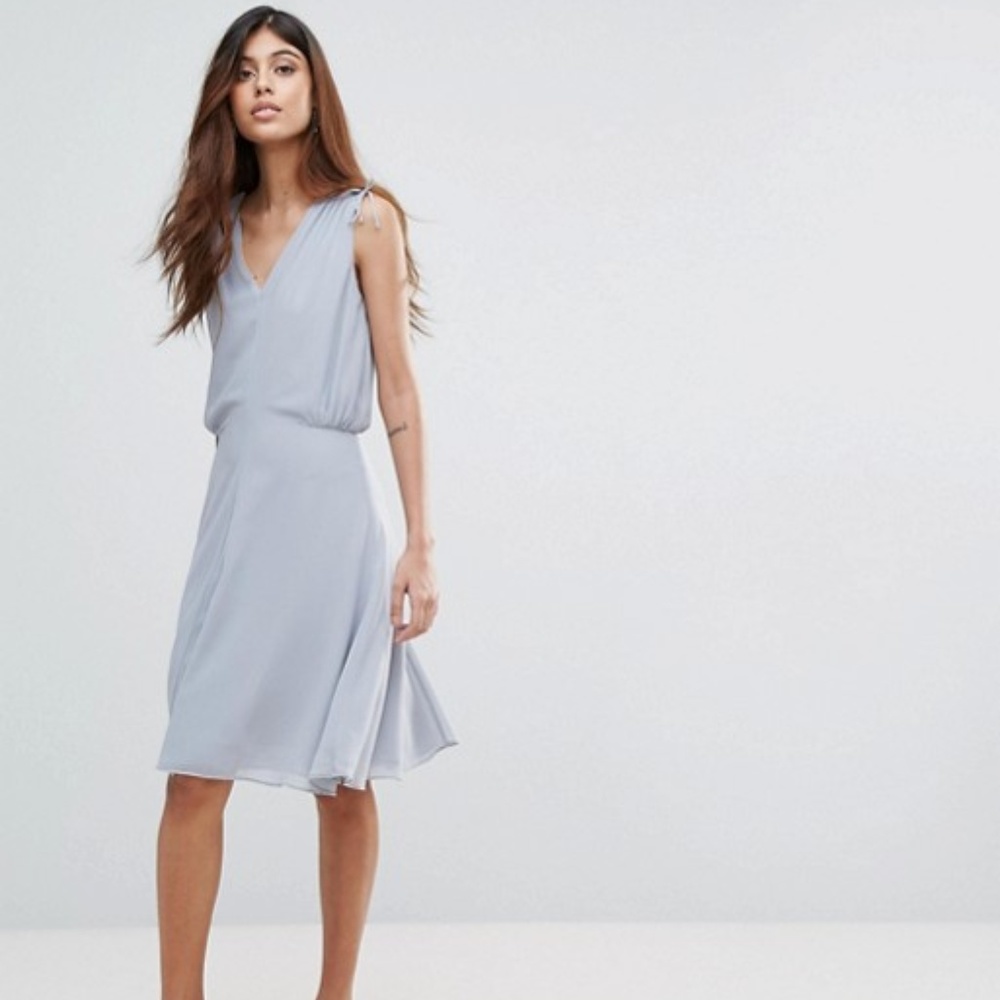 NWT Reiss Stellie Zinc Ruffle Shoulder Dress
